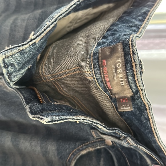 Torrid boot cut jeans - Picture 2 of 2